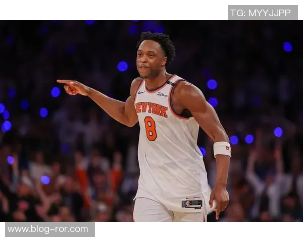 锡安上半场表现抢眼15分钟内贡献8分9板3助3断2帽展现实力 锡安上半场表现抢眼15分钟内贡献8分9板3助3断2帽展现实力